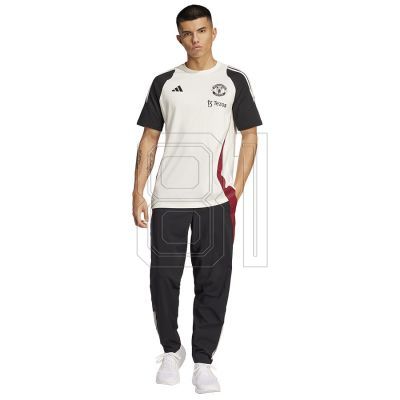 3. Adidas Manchester United DNA Tee M JE3735
