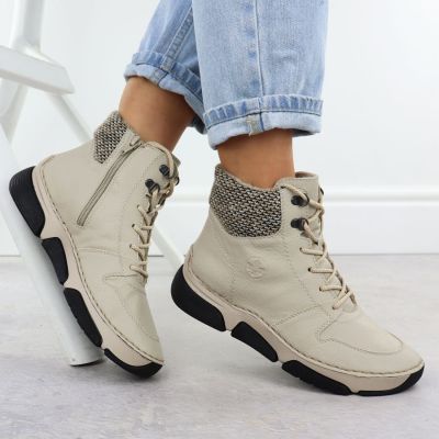 5. Bequeme beige Damenstiefeletten Rieker 45955-60