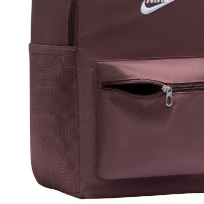 5. Nike Heritage 2.0 Rucksack Braun IB4343 502