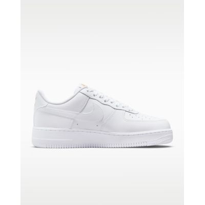2. NIKE WMNS AIR FORCE 1 '07 LX (DD1525-100)