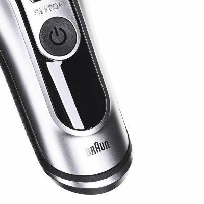6. Braun Series 9 PRO+ 9667CC Elektrorasierer, silber
