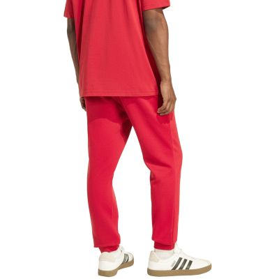 9. adidas Essentials Feelcozy Herrenhose Rot KC0915