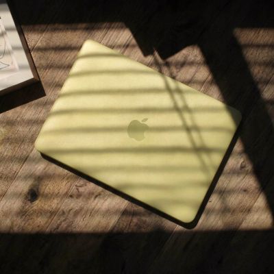 7. Tech-Protect SmartShell Hülle für MacBook Neo 13" 2026 - Transparent Matt