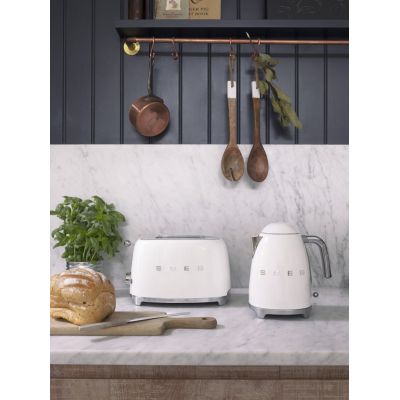 5. Smeg KLF03CREU Wasserkocher 1,7 l 2400 W Creme