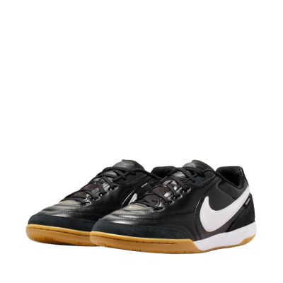 2. Schwarze Nike Tiempo Streetgato Fußballschuhe HQ7017 010