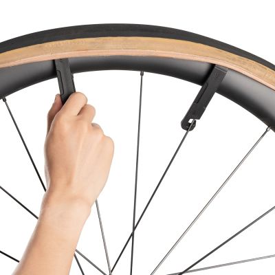 11. Rockbros Multitool-Fahrradwerkzeugset mit CO2-Pumpe und Ratschenschlüssel – Schwarz