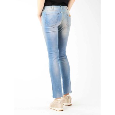 6. Wrangler Vintage Dusk 258ZW16M Jeans