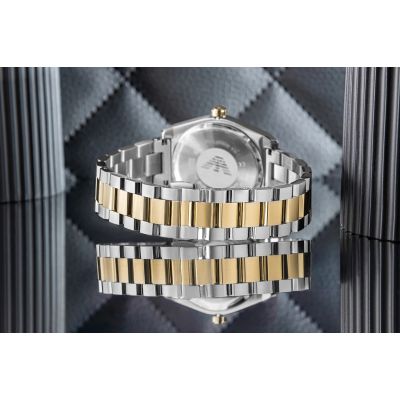 7. Emporio Armani Frederico Herrenuhr AR11715 + Box