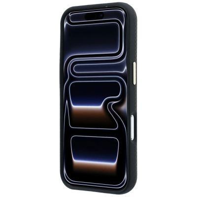 5. Guess Kevlar Triangle Logo MagSafe Hülle für iPhone 17 Pro / 18 Pro - Braun