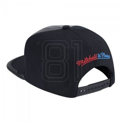 2. Mitchell & Ness NBA Chicago Bulls NBA Day One Snapback Bulls Cap 6HSSMM19227-CBUBLCK