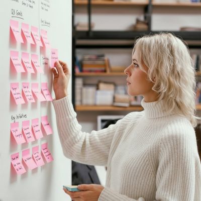 11. ERGO OFFICE Mobile Whiteboard-Tafel, vertikal, weiß, einseitig, mit Ablage, Tafelabmessungen 1190 x 790 mm ER-3