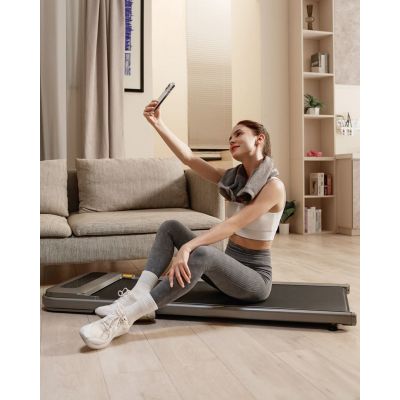 26. Urevo U1 Smart Walkingpad Laufband + TUCKANO Elektrisch verstellbarer Schreibtisch Schwarz/Walnuss