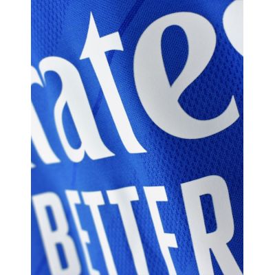 4. Real Madrid Vinicius Set (Trikot und Shorts, Junior) Box RM25B3V