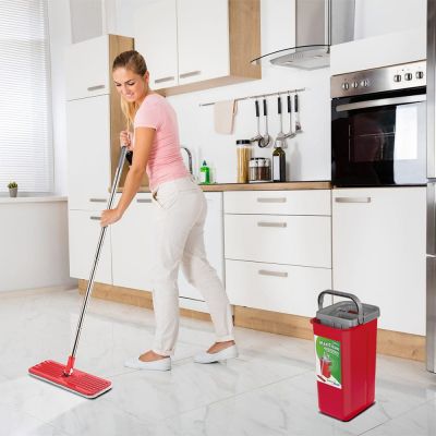17. GREENBLUE FLACHMOP MIT EIMER UND MAXICLEAN AUSWÜRFMASCHINE + ZWEI HQ-MIKROFASER-KARTUSCHEN, FASSUNGSVERMÖGEN 8L GB870