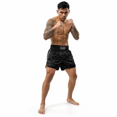 2. Schwarze Muay-Thai-Shorts für Herren V1 COMBATWEAR | DBX Bushido