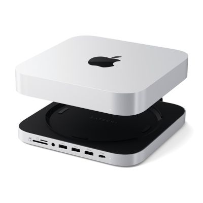 2. Satechi Stand & Hub – Ständer und Hub für Mac Mini/Studio (USB-C 3.2, USB-A 3.2, 2x USB-A 3.0, 3,5-mm-Klinkenbuchse, Micro-/SD-Anschluss, NVMe/M.2 SATA SSD)