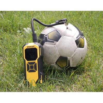7. 12V SXIF0101 STANLEY Akku-Kompressor
