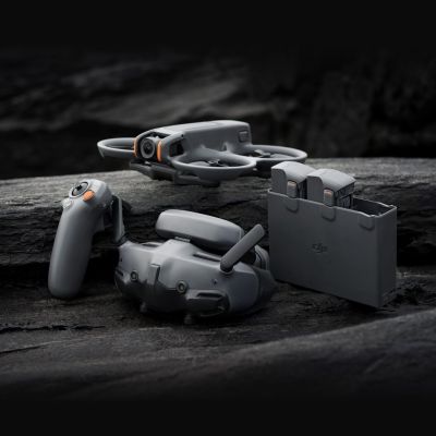 18. DJI Avata 2 Fly More Combo (3 Akkus), 4 Umdrehungen. Quadcopter, 12 MP, 3840 x 2880 px, 2150 mAh, Schwarz