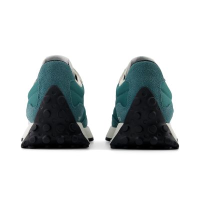 6. New Balance Unisex-Sportschuhe U327SBA