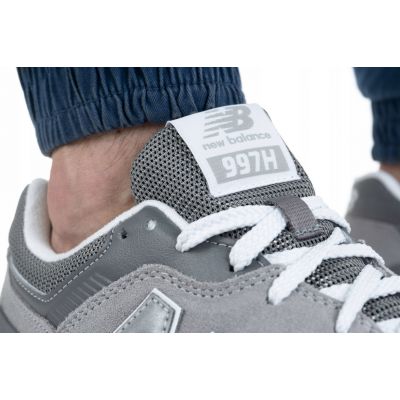 15. New Balance Herrenschuhe CM997HCA klassisch 40