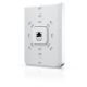 22. Ubiquiti UniFi U6 WLAN-Zugangspunkt für die Wandmontage (Wi-Fi 6) 2,4 GHz (2x2)/5 GHz (4x4)/6 GHz (–) PoE+/PoE 4x1 Gbit/s 1x2,5 Gbit/s