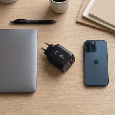 6. Tech-Protect NCA65W-GAN PD 65W / QC3.0 2-Port-Wandladegerät – Schwarz