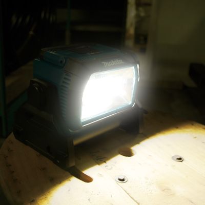 18. Makita DML809 LED-Lampe