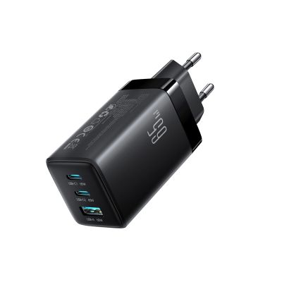 2. Joyroom JR-TG10 65W GaN 2x USB-C + USB-A Wandladegerät mit 100W USB-C - USB-C 1,2m Kabel - schwarz