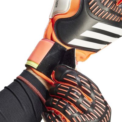 5. ADIDAS PRED GL MTC IN1599 Torwarthandschuhe Größe 8