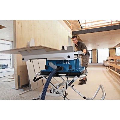 4. Bosch GTS 10 XC Professional 2100 W 3200 U/min