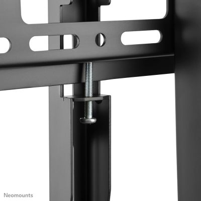 5. Neomounts NS-M4000BLACK Schildhalterung 2,67 m (105") Schwarz