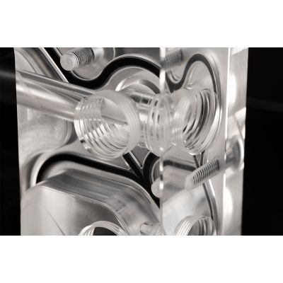 6. EK-Quantum Kinetic3 FLT D5 PWM Wasserblock-Ausgleichsbehälter und Pumpen-Kombination – 240 mm, D-RGB, Acryl