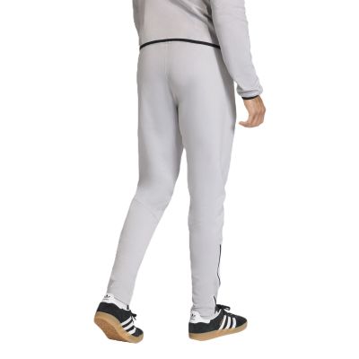 2. adidas Tiro Travel Sweat Hose KF6071