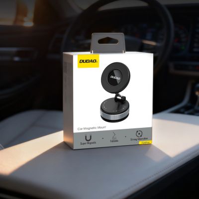 2. Dudao F24PRO MagSafe-kompatible Autohalterung mit Saugnapf für Windschutzscheibe oder Armaturenbrett – Schwarz