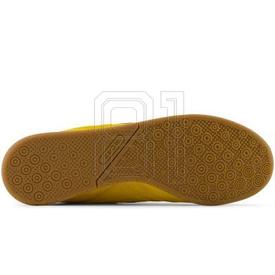 9. New Balance URC42BC Sportschuhe