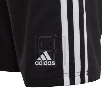 6. adidas Essentials 3-Streifen Woven Jr HR6332 Shorts