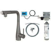 Küchenarmatur mit Wasserfiltersystem und Ausziehbrause