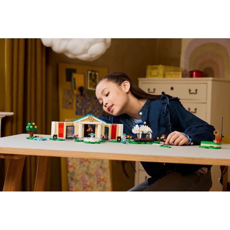 7. LEGO ANIMAL CROSSING 77056 Blathers und die Museumssammlung