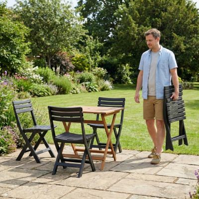 18. 4er-Set faltbare Cateringstühle aus Kunststoff, Komodo, Anthrazit