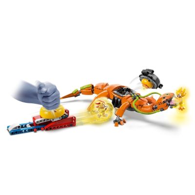 5. LEGO SONIC 77003 Super Shadow vs. Biolizard