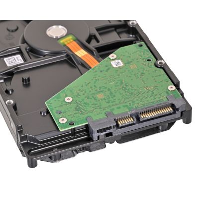 4. HDD Seagate BarraCuda 4 TB, 3,5" ST4000DM004