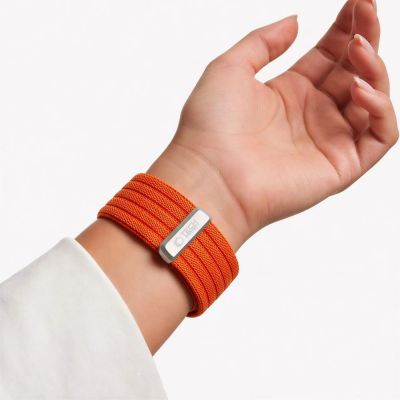 6. Tech-Protect Nylon-Sportarmband für Apple Watch 44 / 45 / 46 / 49 mm – Orange