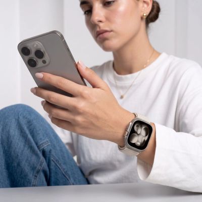 4. Tech-Protect NylonLoop Armband für Apple Watch 40 / 41 / 42 mm – beige