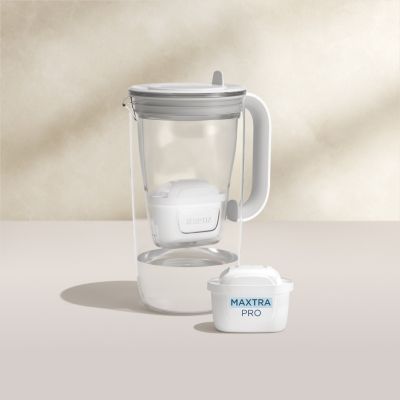 9. Brita Glasfilterkanne + 2 MaxtraPro PP-Kartuschen (blau; 2,5 l)