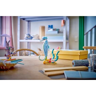 10. LEGO Creator 31385 Meerestiere: Wunderschöne Delfine