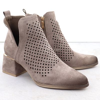 3. Wildleder-Ankle-Boots für Damen mit durchbrochenen Absätzen, grau, Potocki SZ12356