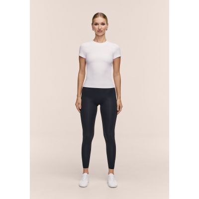 3. CASALL Damen-T-Shirt mit definiertem Rippstrick, Weiß