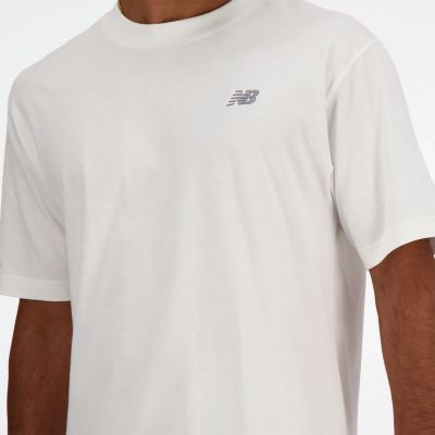 8. New Balance T-Shirt Kleines Logo M MT41509WT