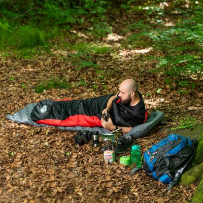2. NILS CAMP NC2012 Schlafsack schwarz und rot