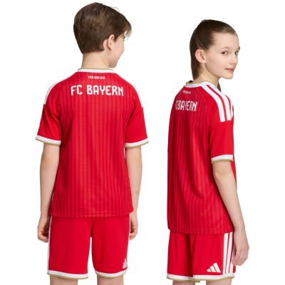 4. adidas FC Bayern 26/27 Heimtrikot rot JZ3098